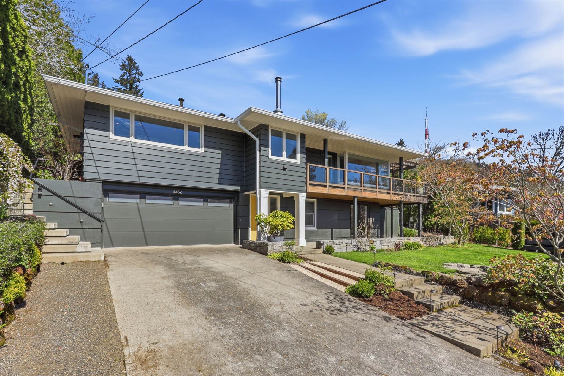 4432 SW Twombly Ave, Portland, OR 97239