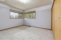 16016 South Forsythe Rd, Oregon City, OR 97045