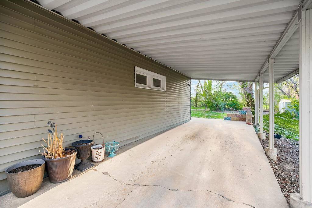 7522 Hardy Street, Overland Park, KS 66204