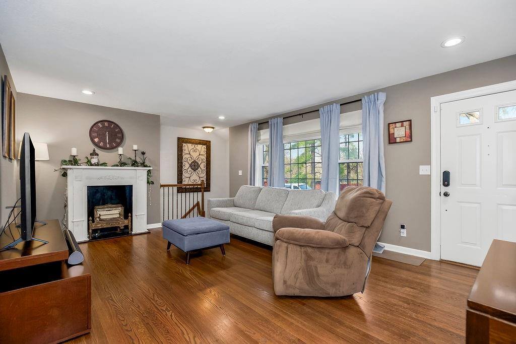 7522 Hardy Street, Overland Park, KS 66204