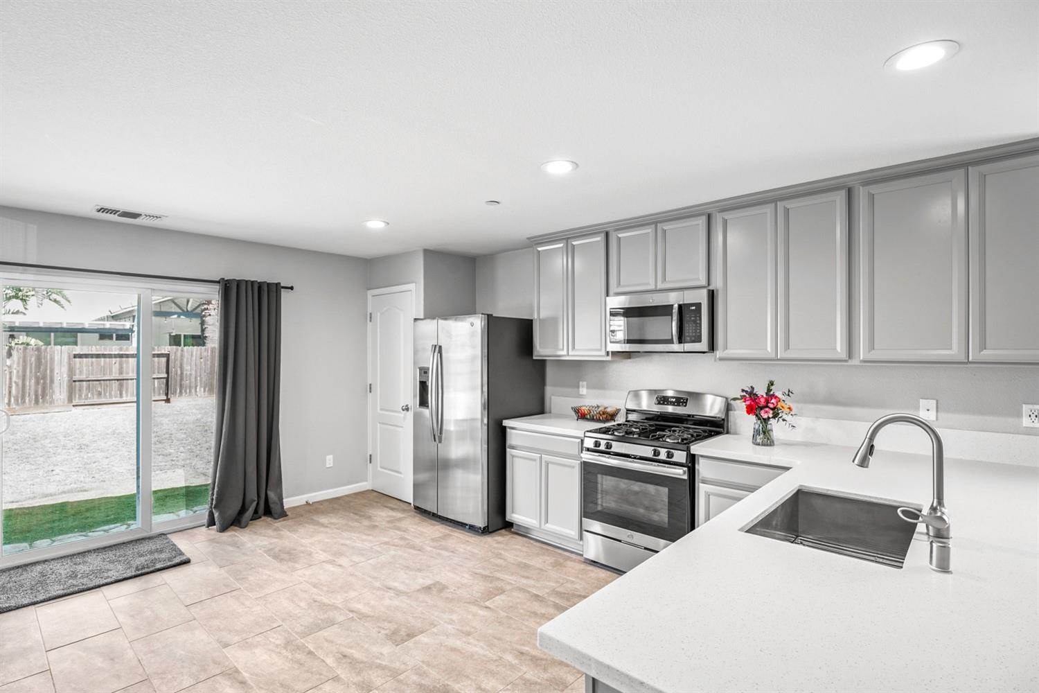 1393 Meadow Ranch Street, Plumas Lake, CA 95961