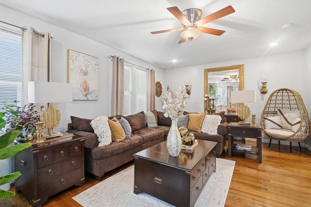 70 Norman St, Springfield, MA 01104