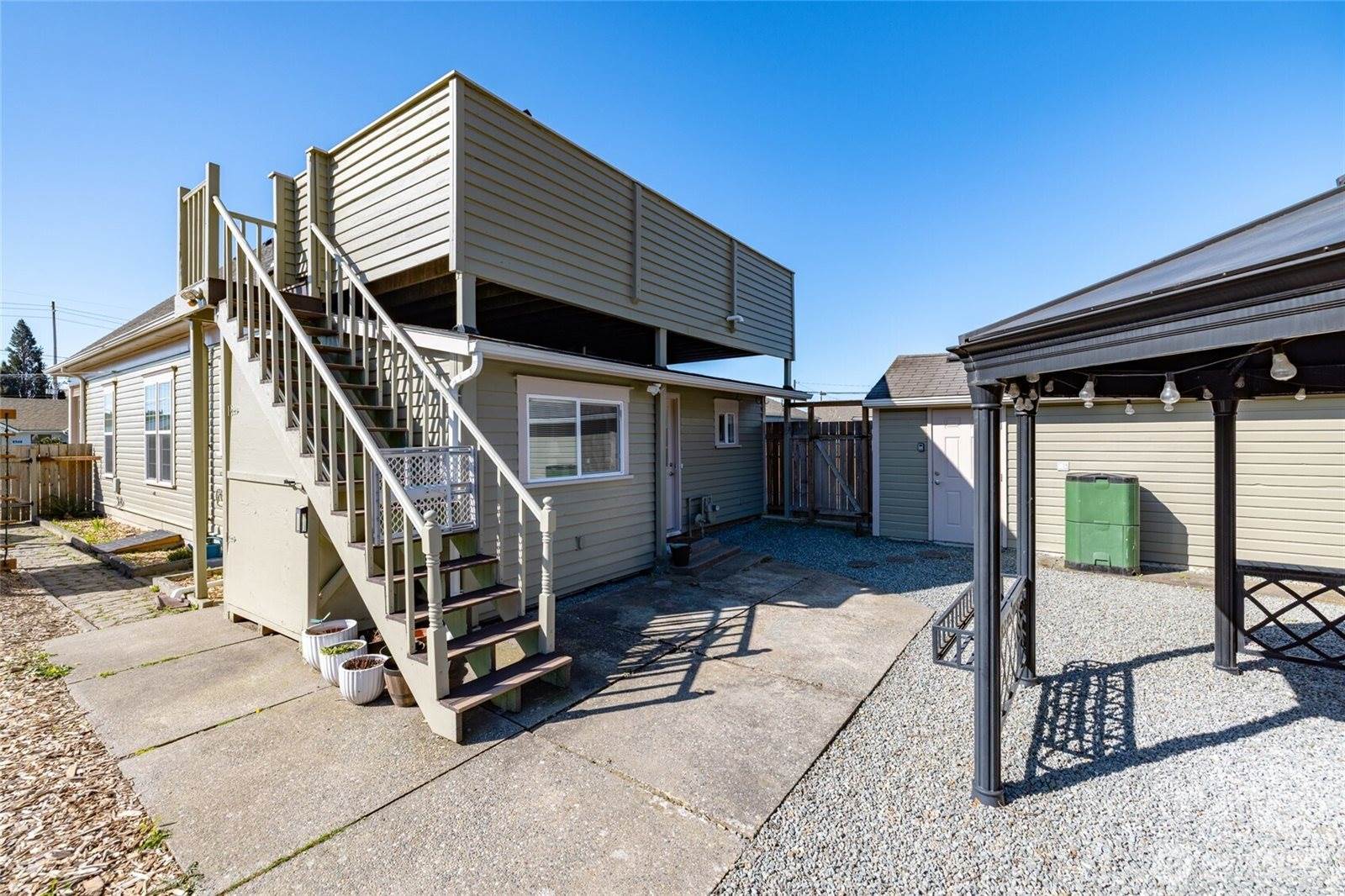 625 East Hazel Avenue, Burlington, WA 98233