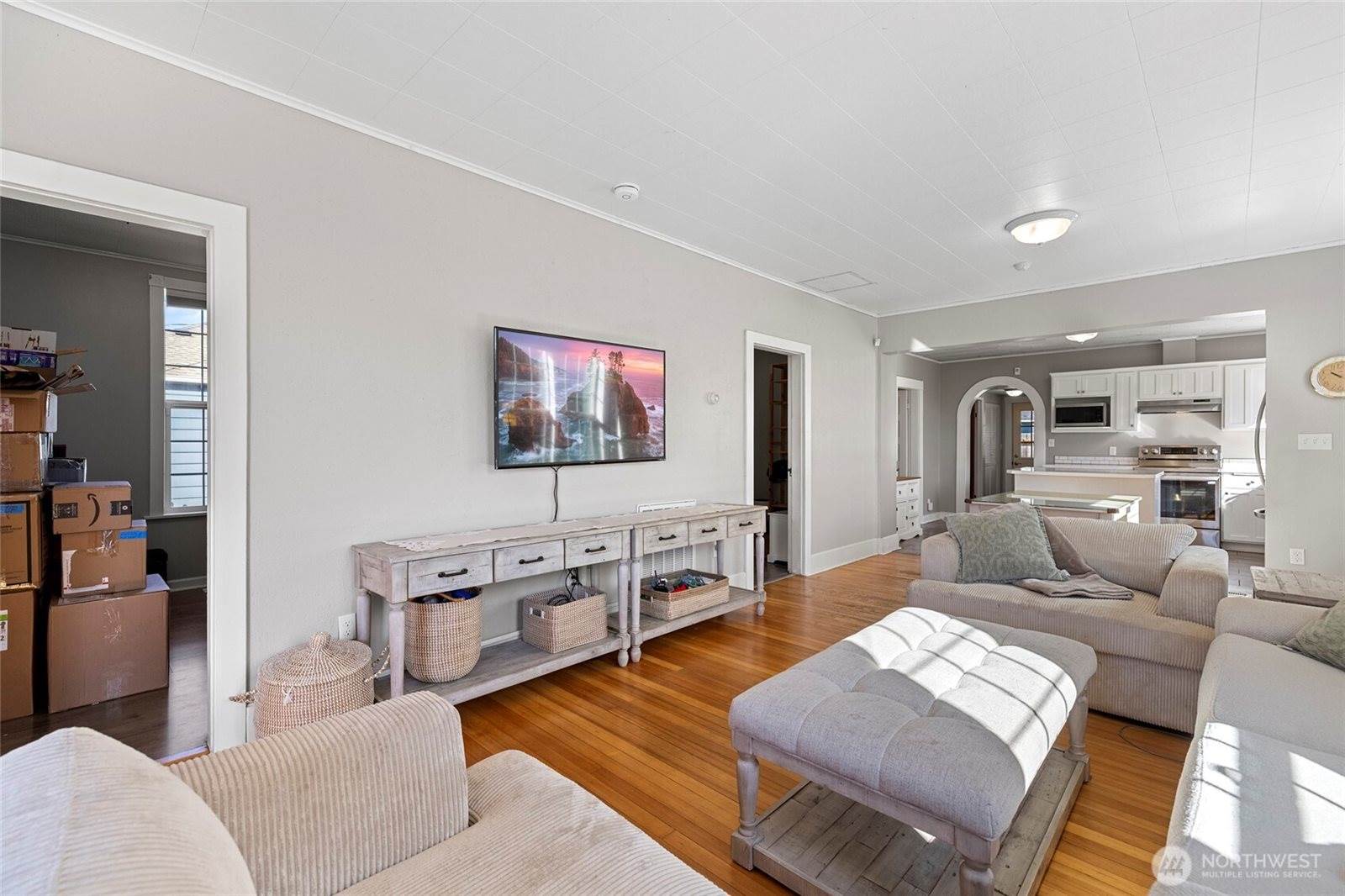 625 East Hazel Avenue, Burlington, WA 98233