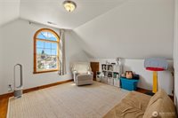 625 East Hazel Avenue, Burlington, WA 98233