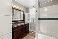 625 East Hazel Avenue, Burlington, WA 98233