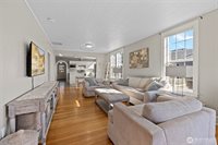 625 East Hazel Avenue, Burlington, WA 98233