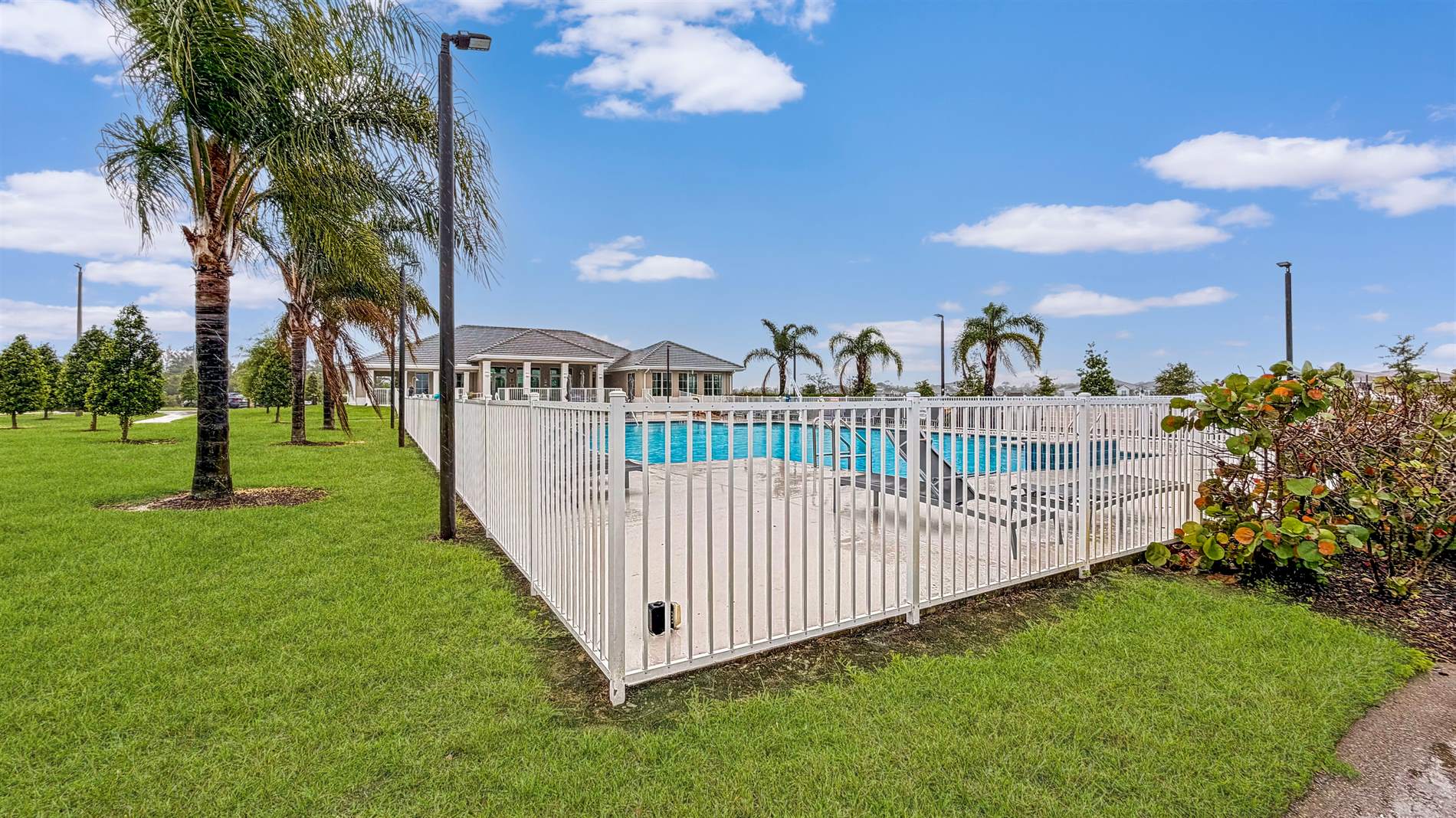 4345 Lago Circle, Vero Beach, FL 32967