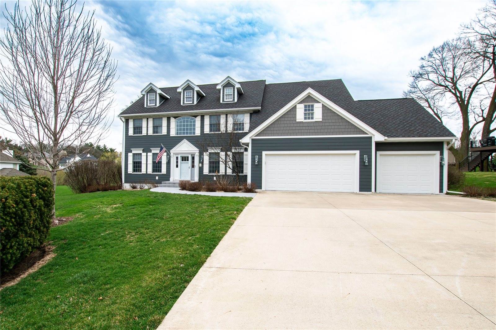 3501 Southern Woods Drive, Des Moines, IA 50321