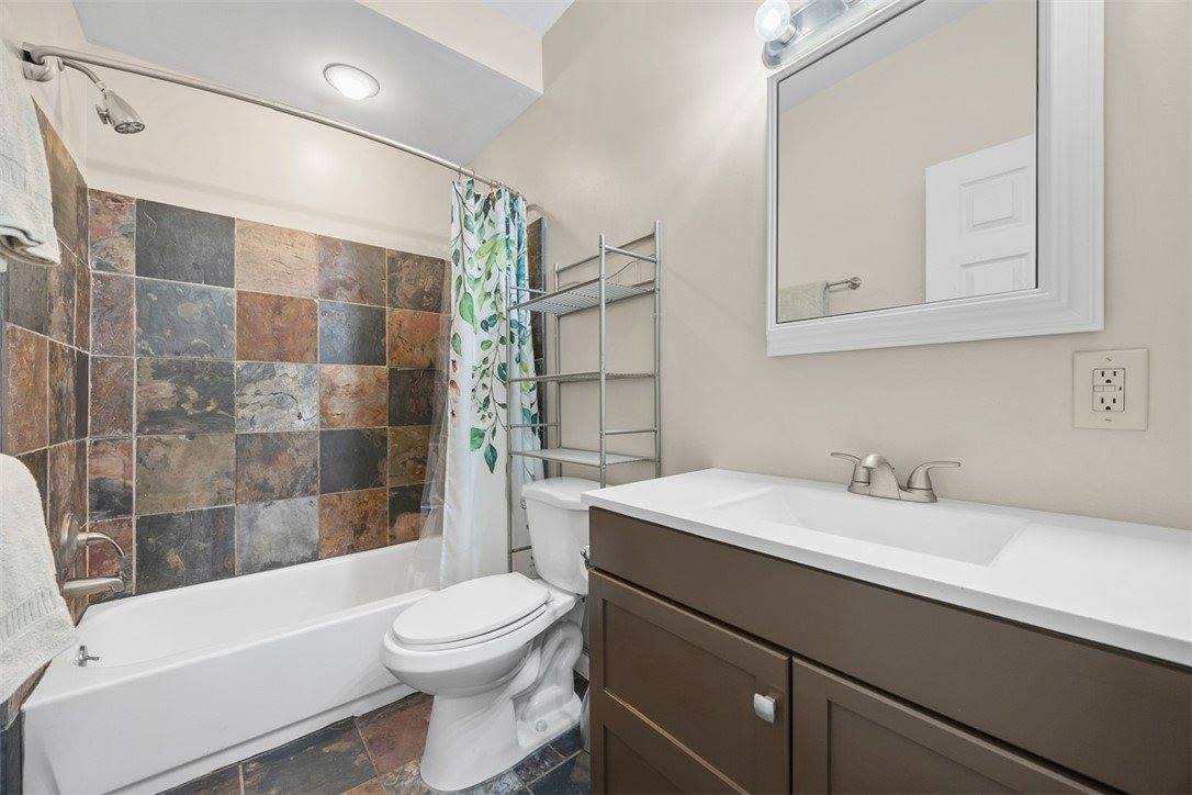 1312 Boyle St, Central North Side, PA 15212