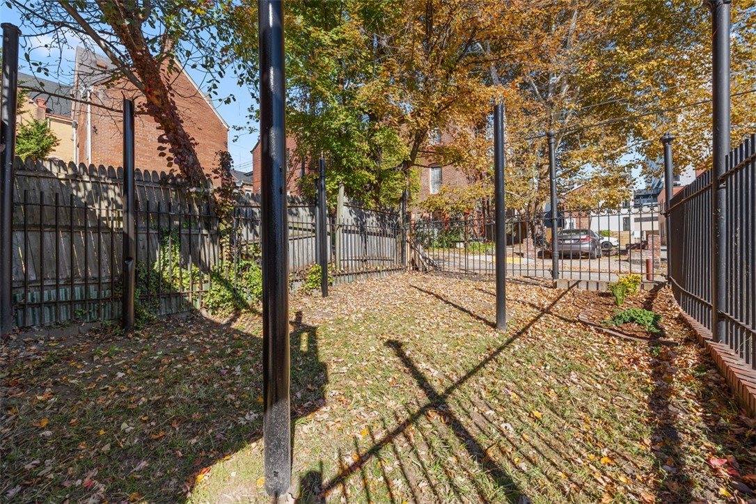 1312 Boyle St, Central North Side, PA 15212