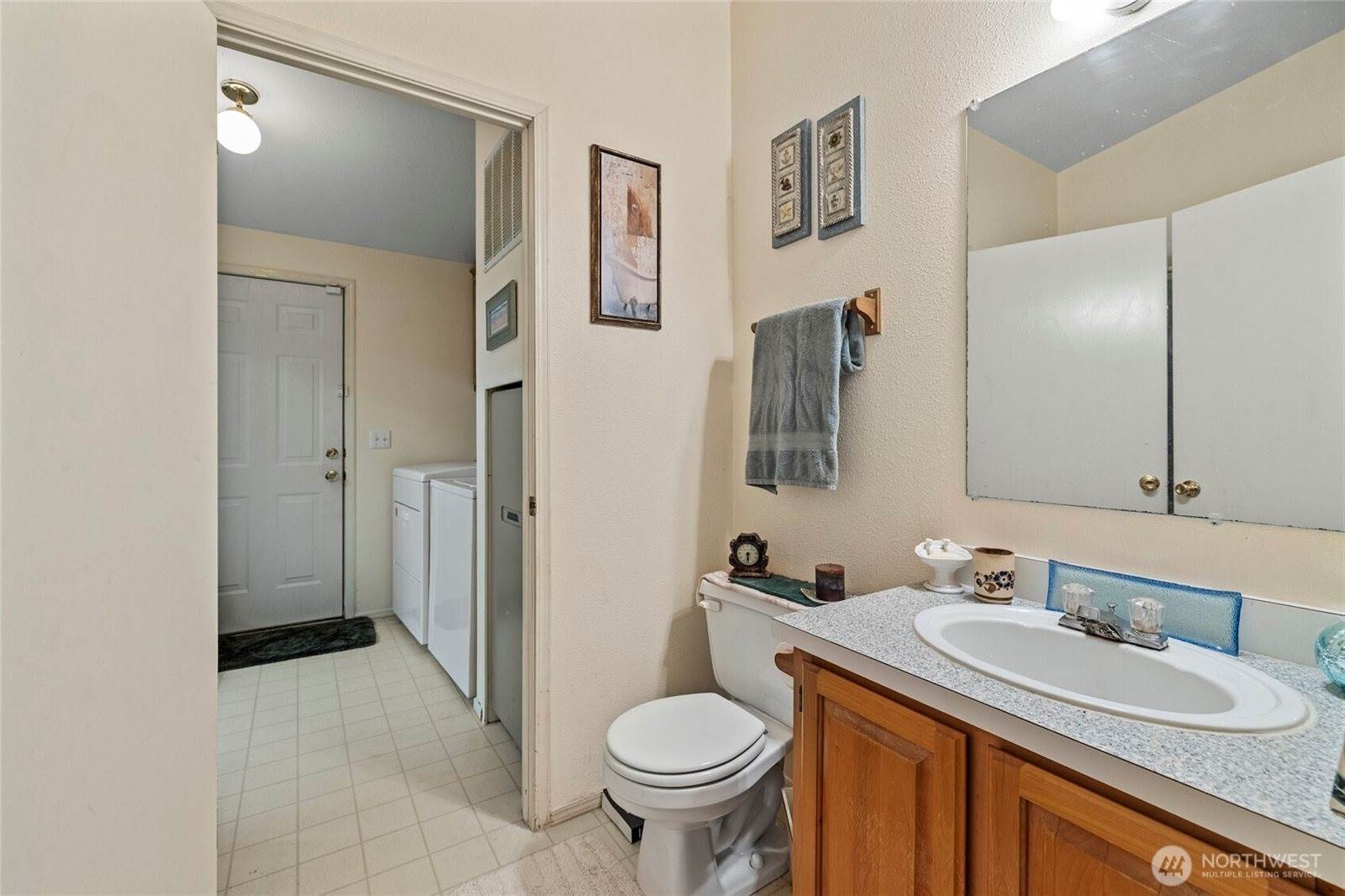 42041 Cedar Street, Concrete, WA 98237