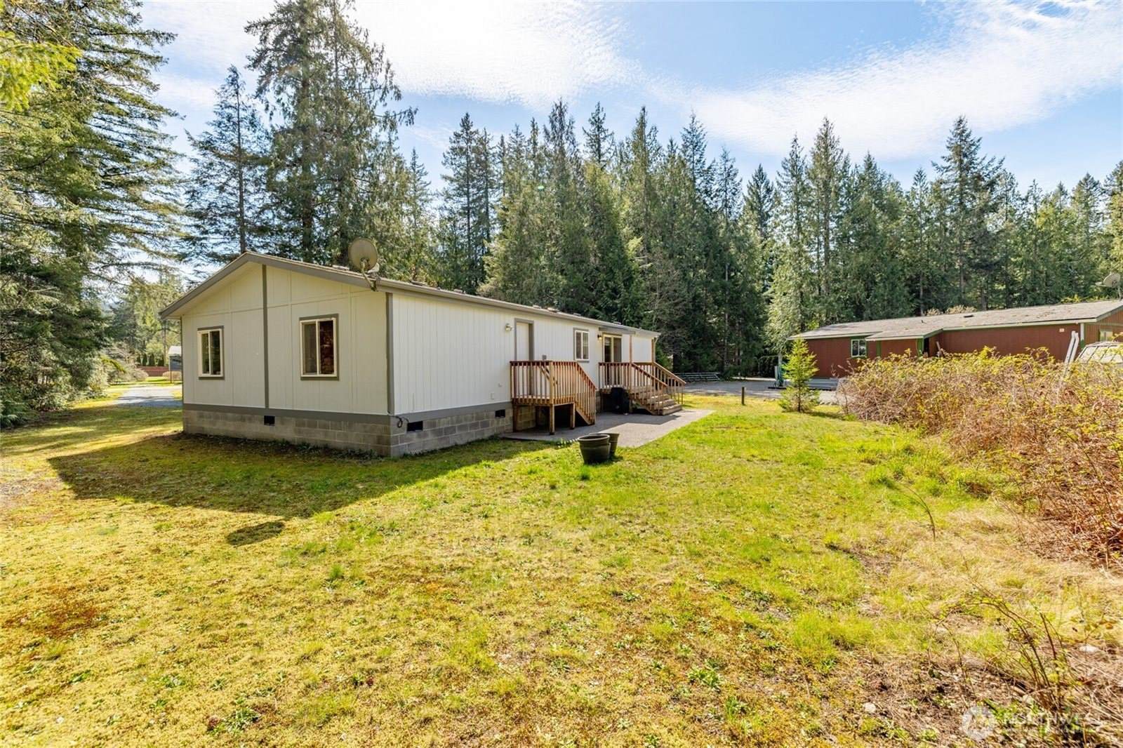 42041 Cedar Street, Concrete, WA 98237