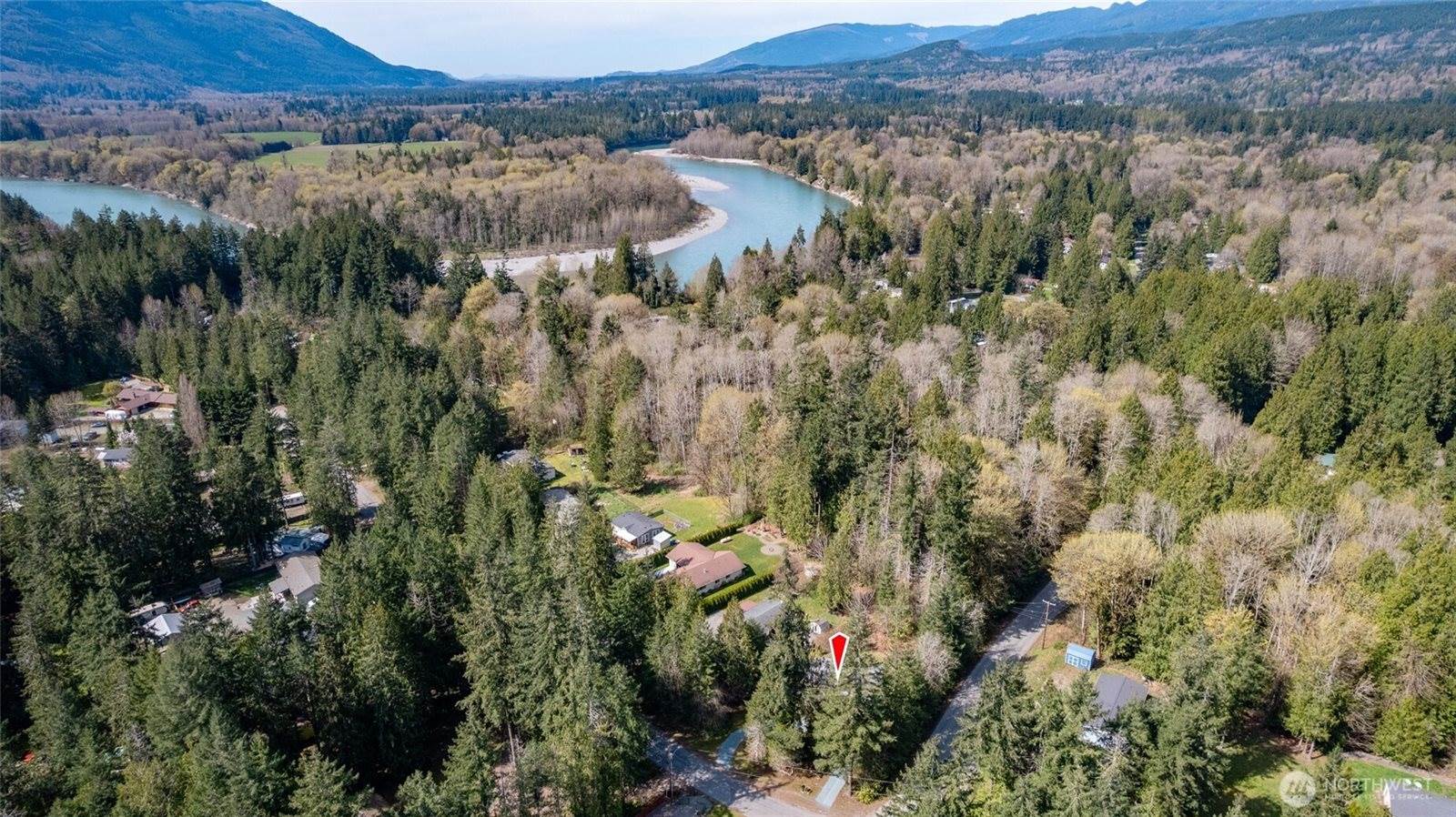 42041 Cedar Street, Concrete, WA 98237