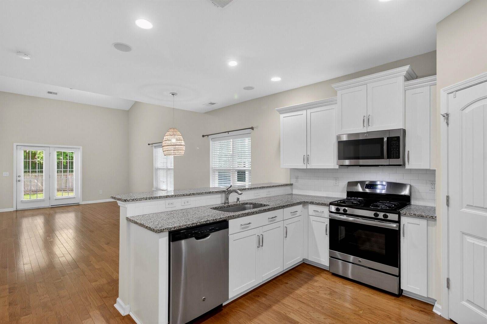 3121 Mulan Lane, Charleston, SC 29414