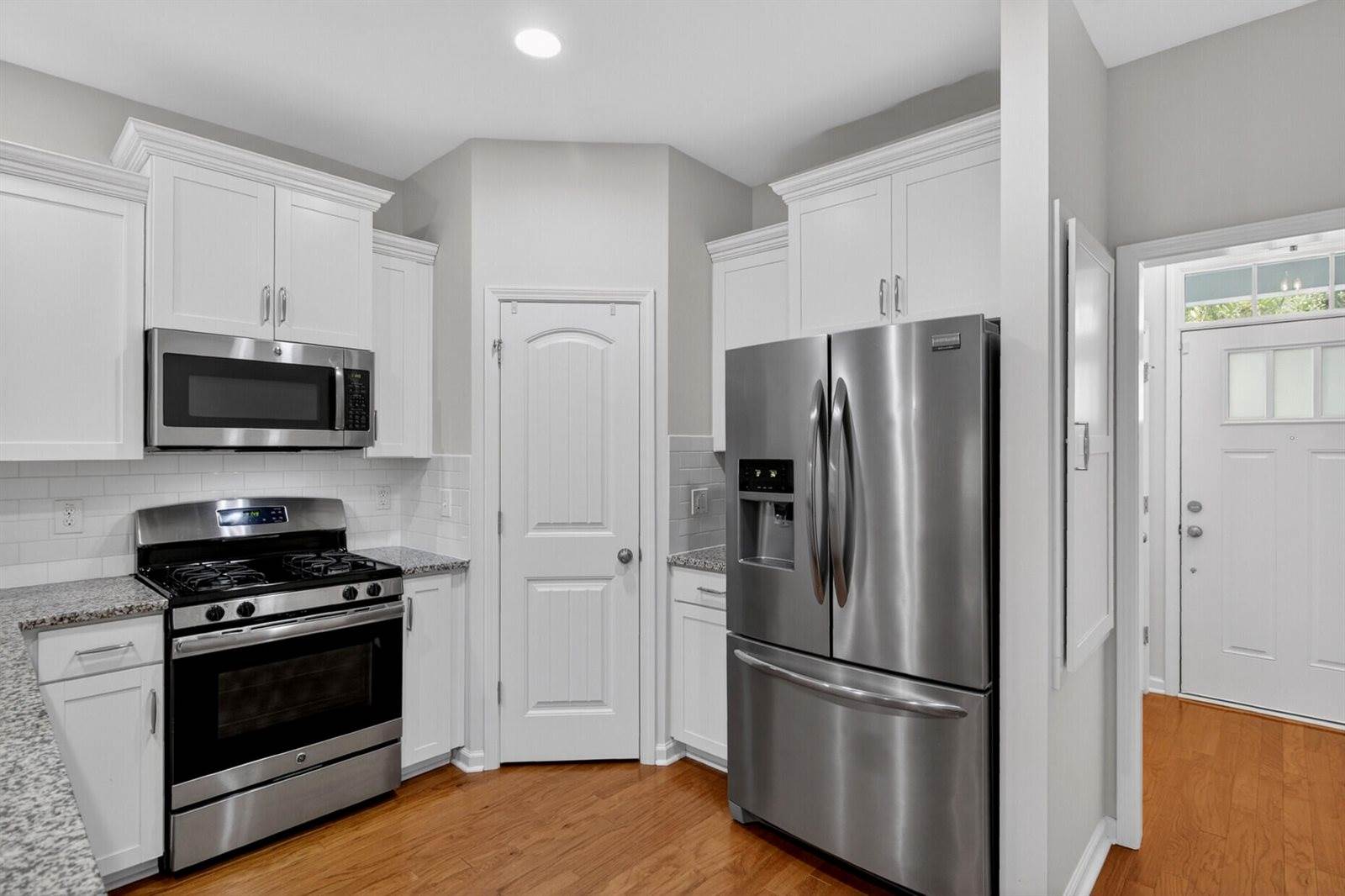 3121 Mulan Lane, Charleston, SC 29414