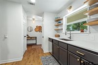709 N GEORGIA St, Lindale, TX 75771