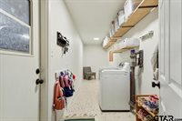 709 N GEORGIA St, Lindale, TX 75771