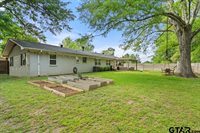 709 N GEORGIA St, Lindale, TX 75771