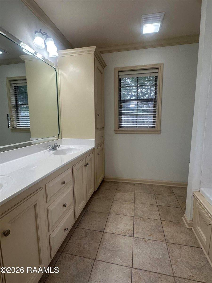 309 Stags Leap Lane, Broussard, LA 70518