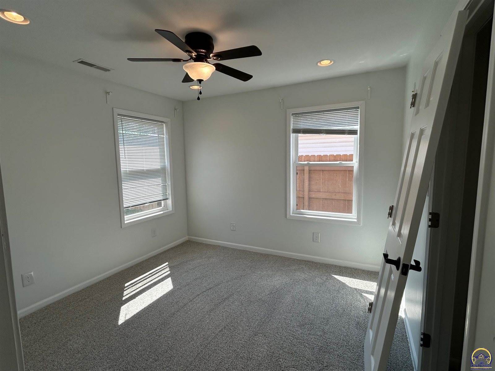 3805 SW 12th ST, Topeka, KS 66604