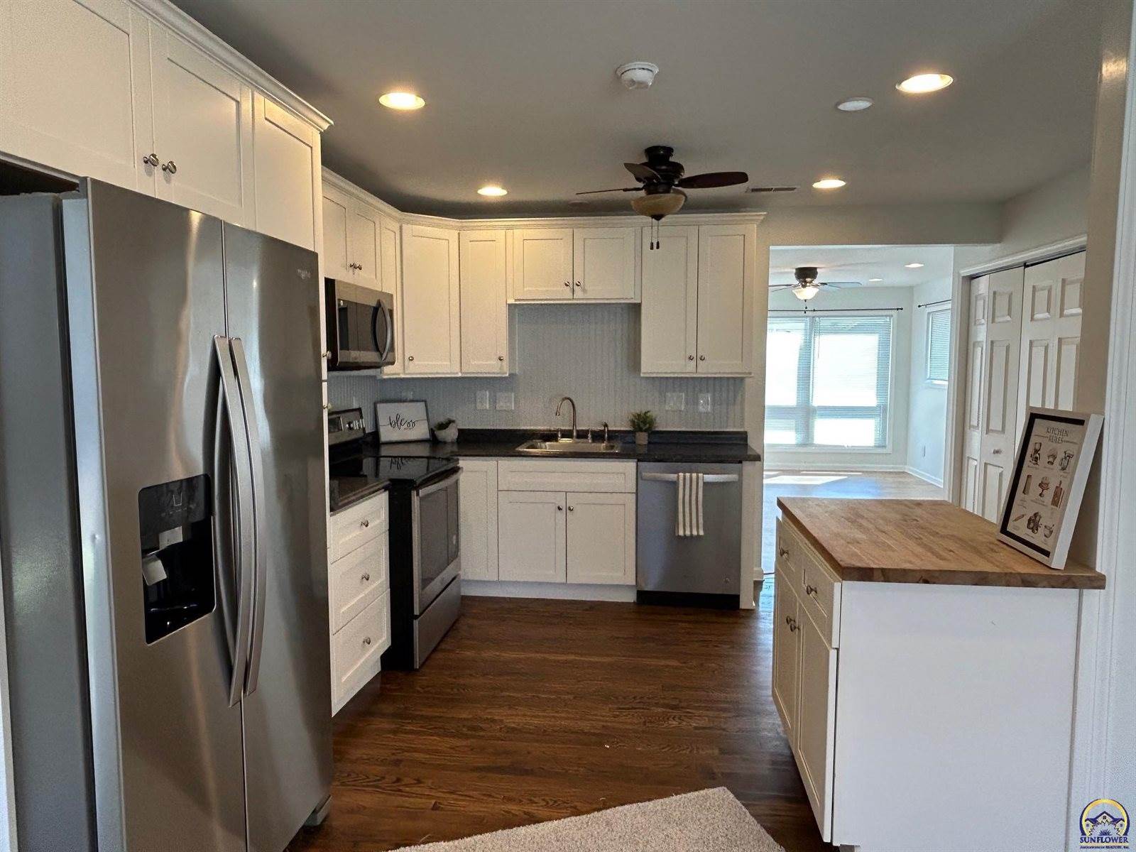 3805 SW 12th ST, Topeka, KS 66604