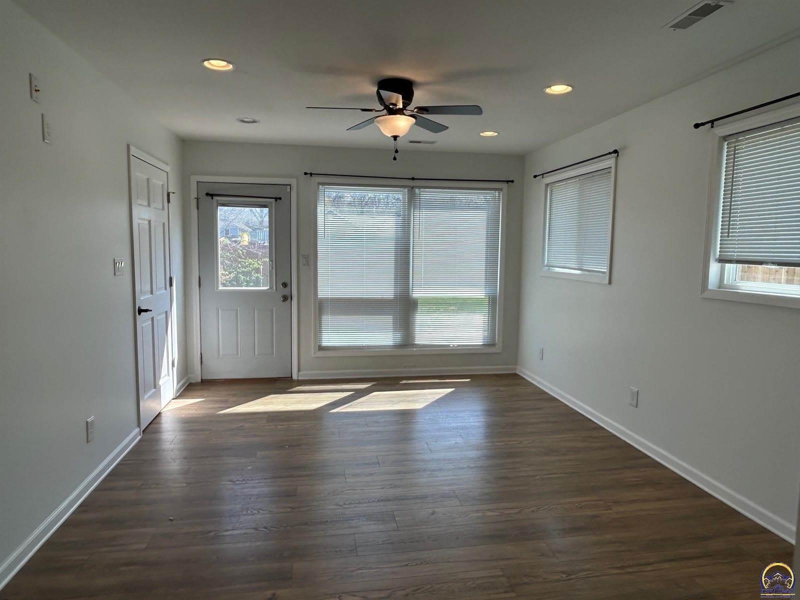 3805 SW 12th ST, Topeka, KS 66604