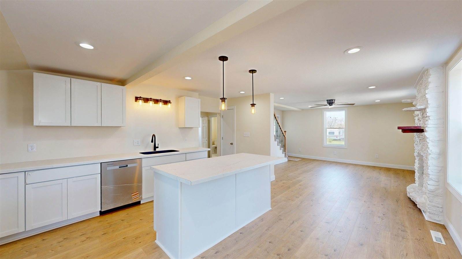 1222 South 7th, Prairie Du Chien, WI 53821