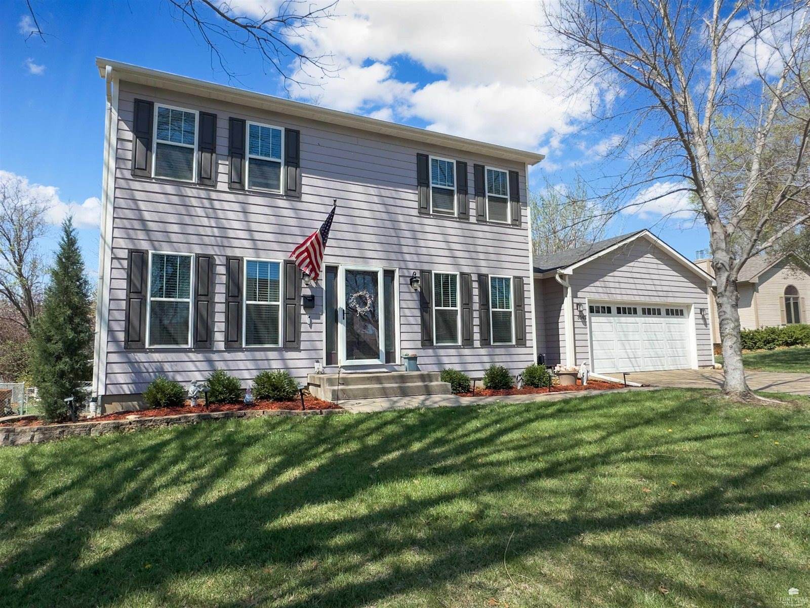 3343 Newbury St, Manhattan, KS 66503