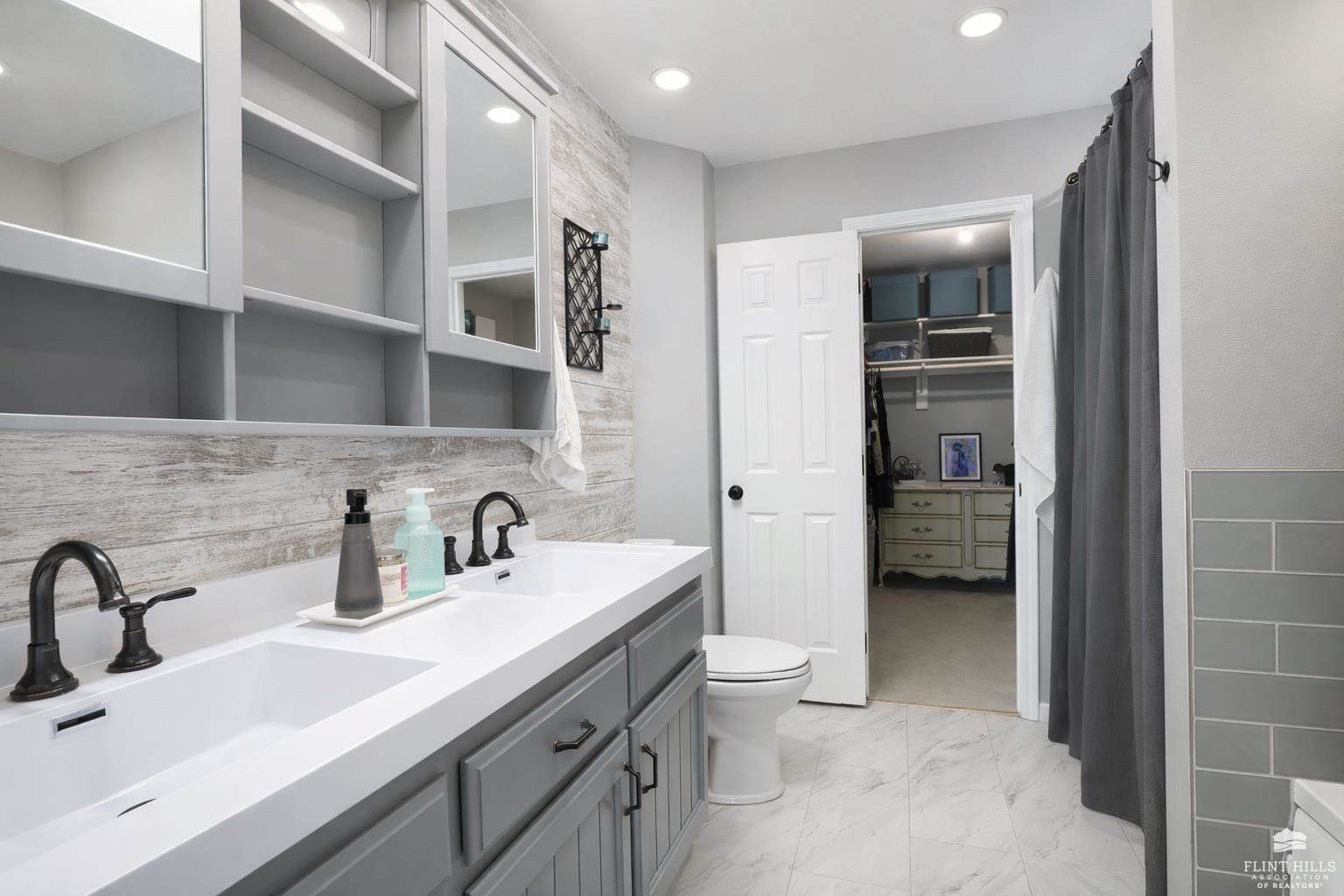 3343 Newbury St, Manhattan, KS 66503