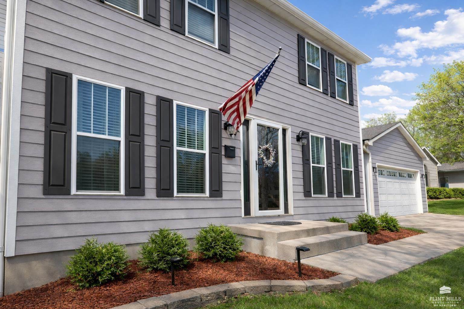 3343 Newbury St, Manhattan, KS 66503