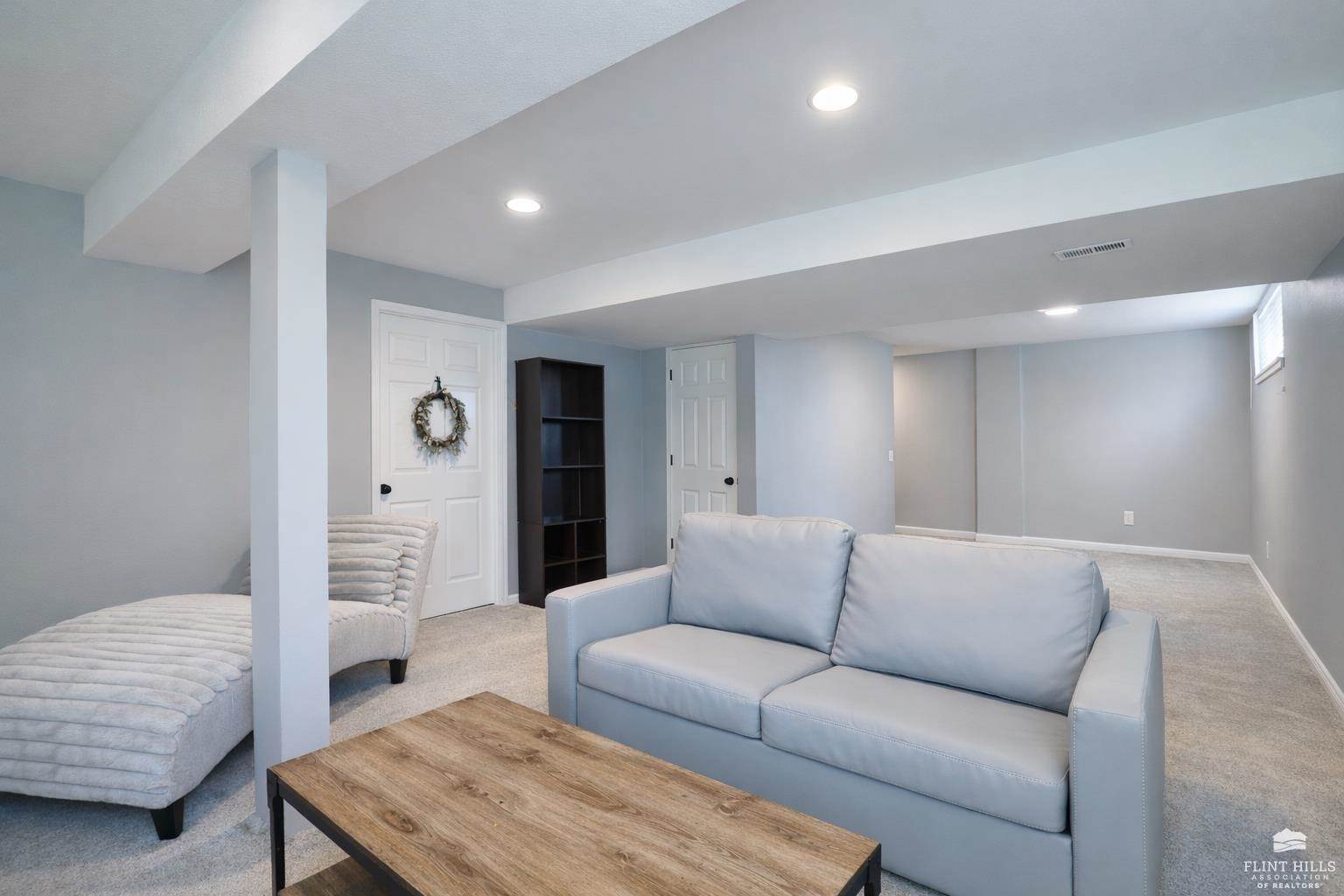 3343 Newbury St, Manhattan, KS 66503