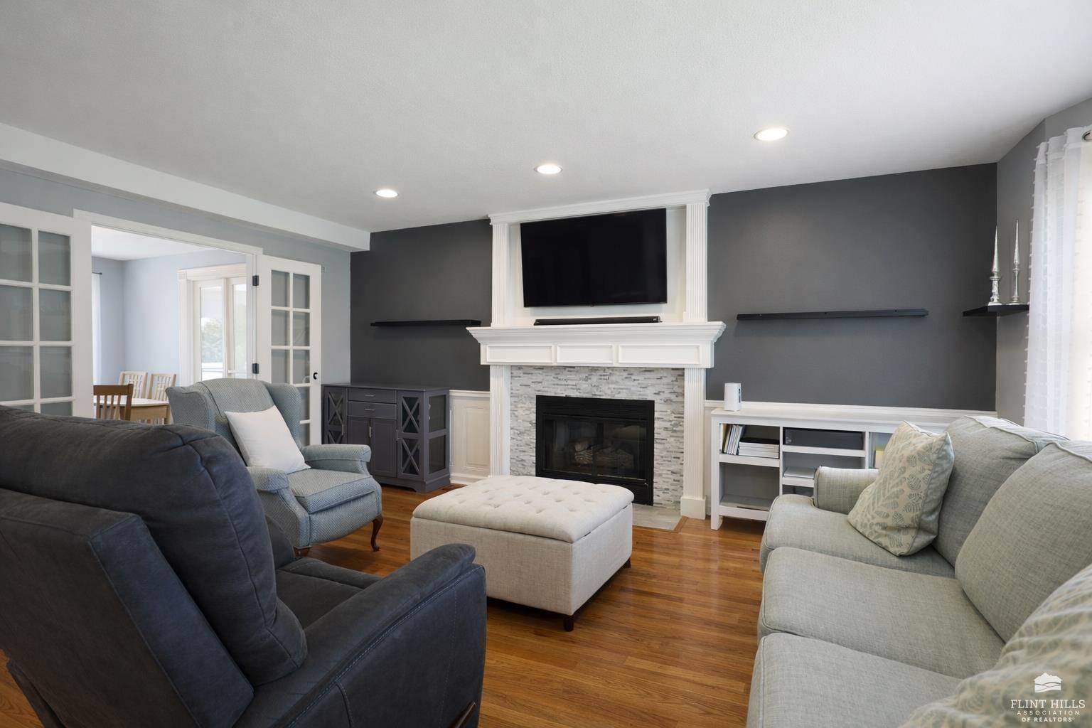 3343 Newbury St, Manhattan, KS 66503