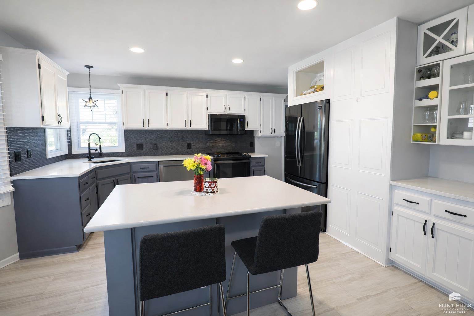 3343 Newbury St, Manhattan, KS 66503