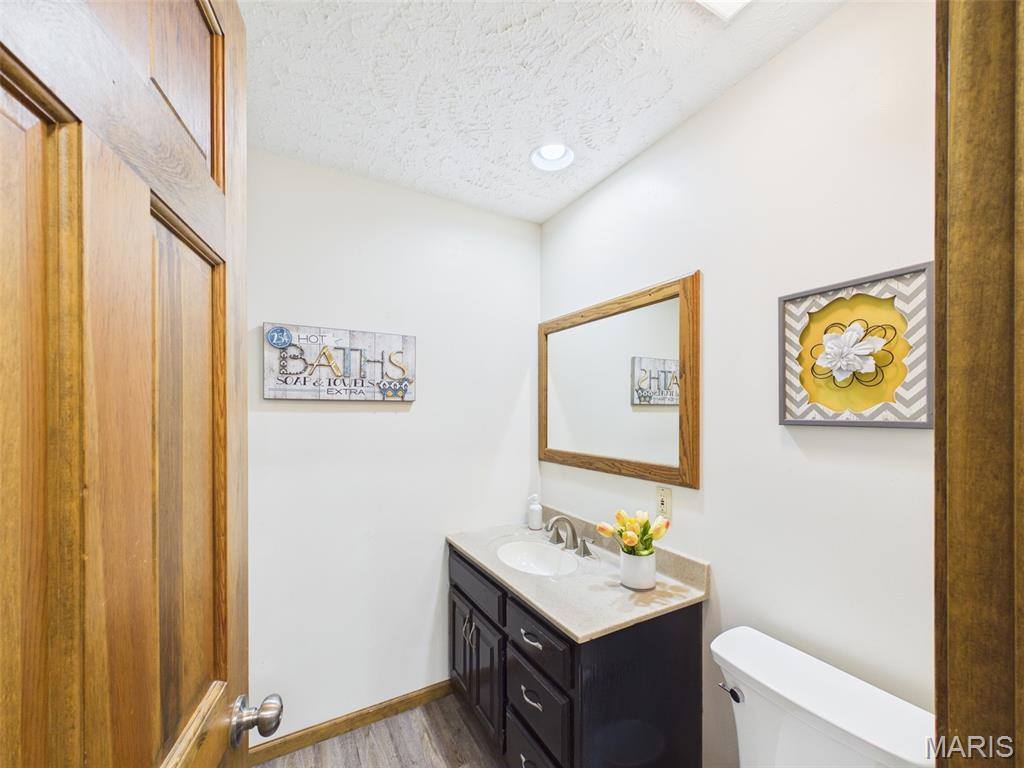 17065 Lemming Lane, Saint Robert, MO 65584