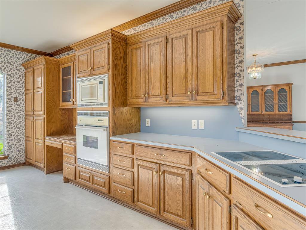 1197 South Choctaw Road, Choctaw, OK 73020