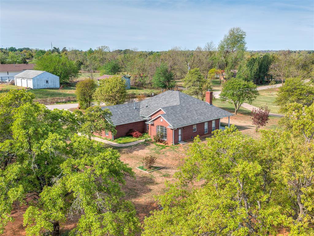 1197 South Choctaw Road, Choctaw, OK 73020