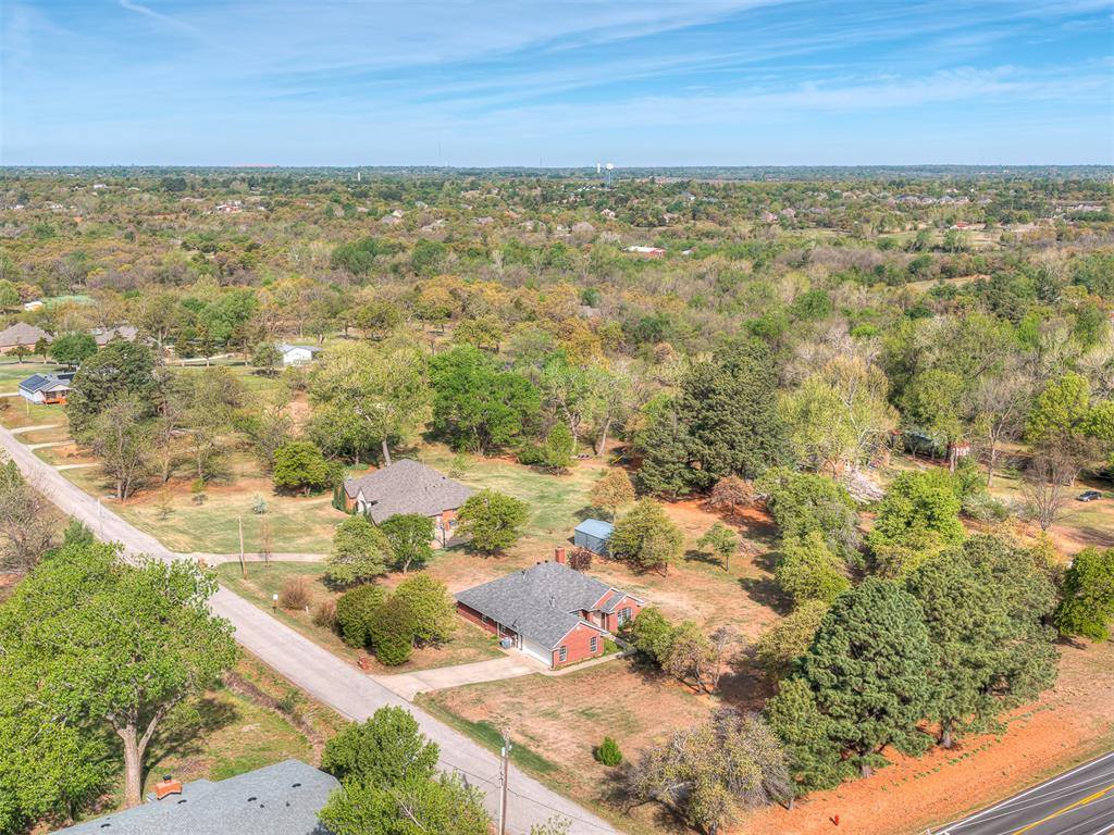 1197 South Choctaw Road, Choctaw, OK 73020