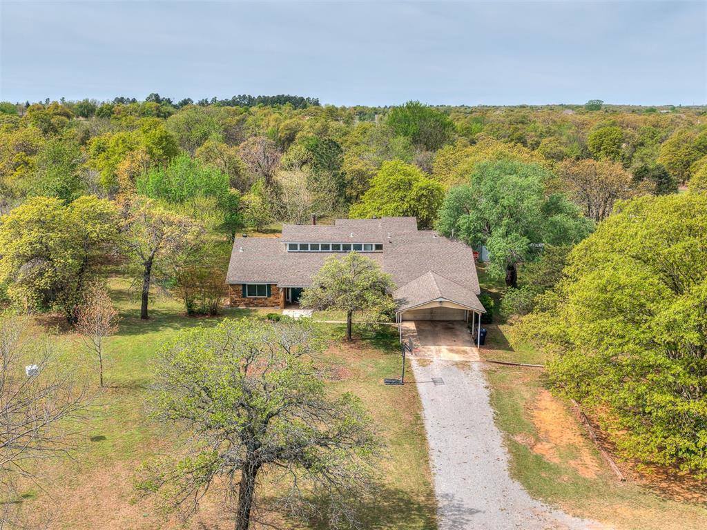 5501 Baldwin Court, Newalla, OK 74857