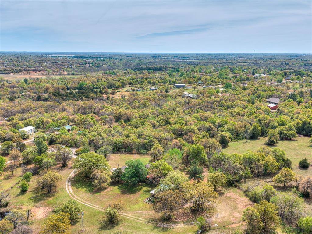 5501 Baldwin Court, Newalla, OK 74857
