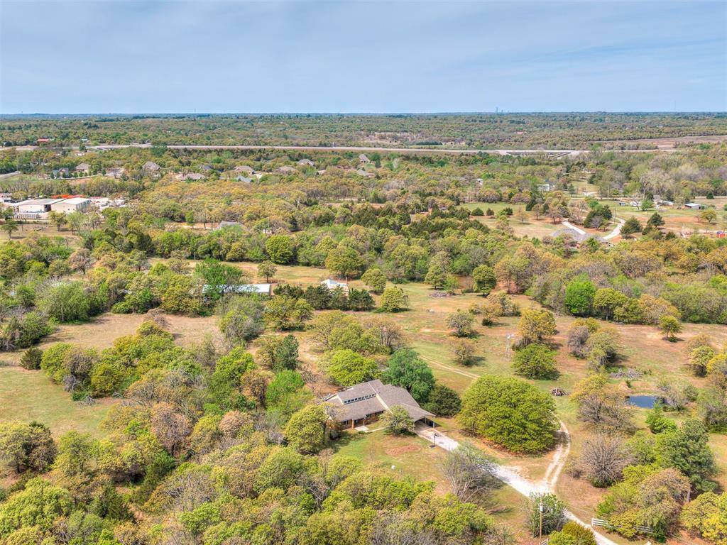 5501 Baldwin Court, Newalla, OK 74857