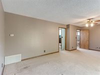 5501 Baldwin Court, Newalla, OK 74857