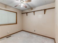 5501 Baldwin Court, Newalla, OK 74857