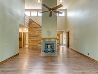 5501 Baldwin Court, Newalla, OK 74857