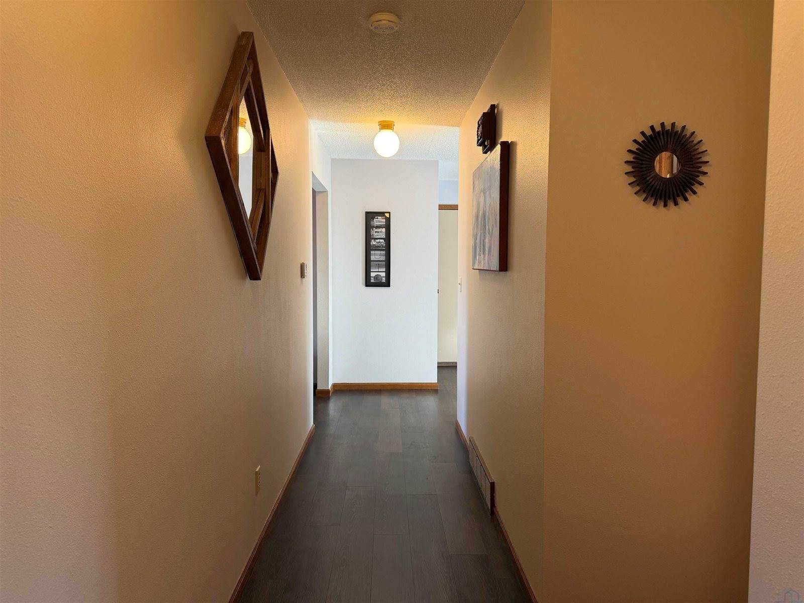 603 2nd Ave SE 2, LeMars, IA 51031