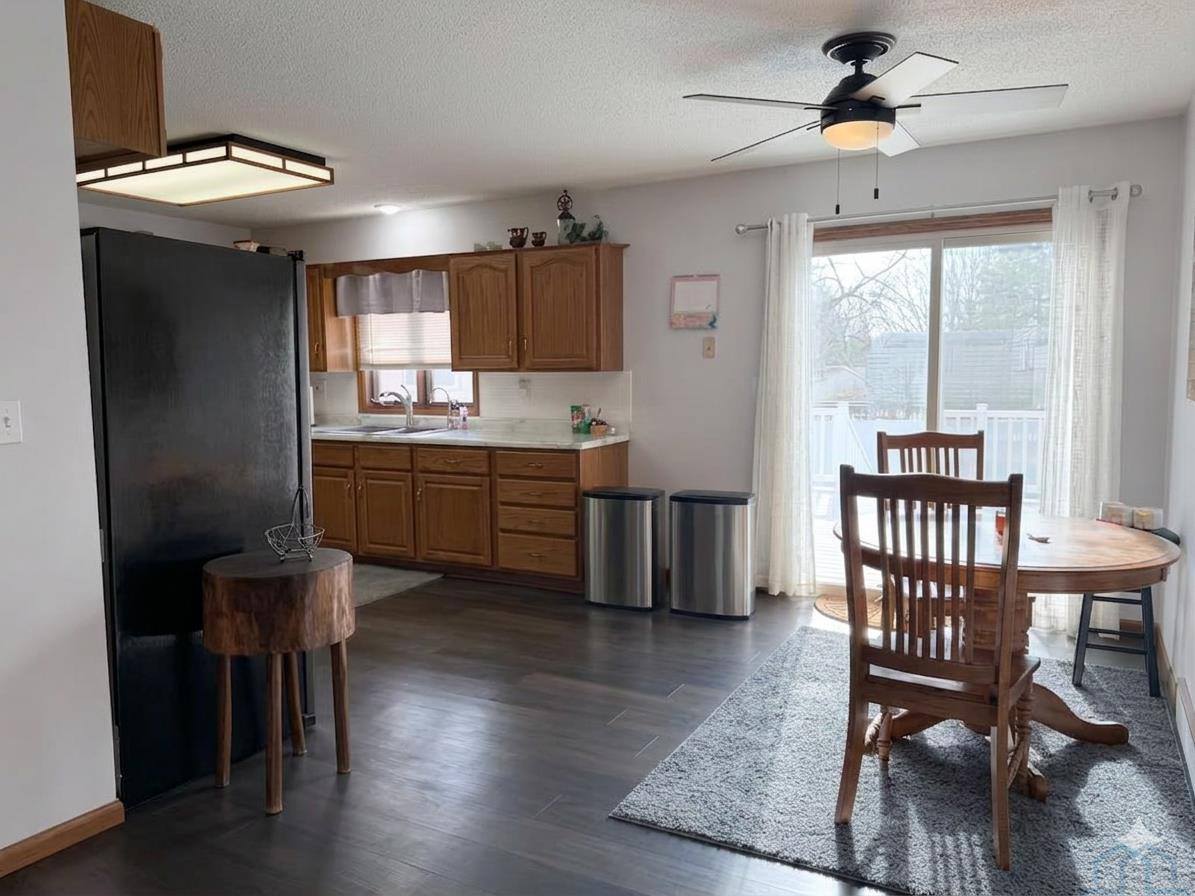 603 2nd Ave SE 2, LeMars, IA 51031