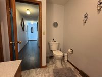 603 2nd Ave SE 2, LeMars, IA 51031