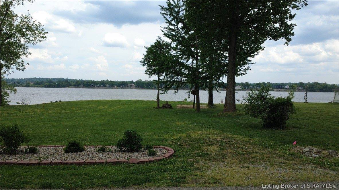 5820 Upper River Road, Jeffersonville, IN 47130