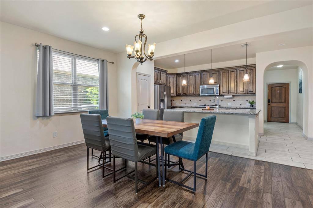 9257 Water Oak Drive, Arlington, TX 76002