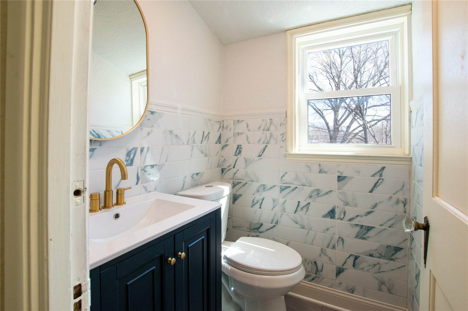 2014 39th Street, Des Moines, IA 50310